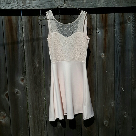 Mini dress - Picture 1 of 4